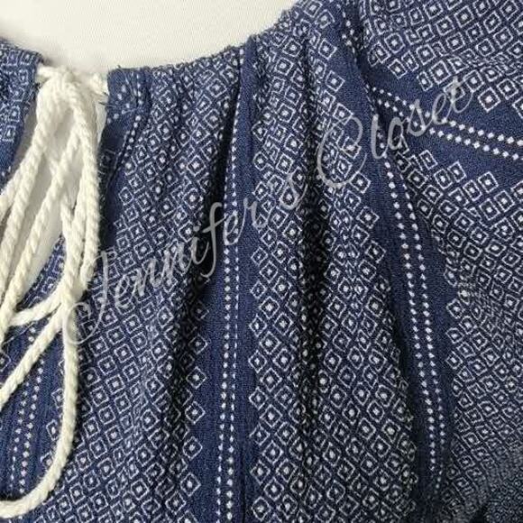 Romeo & Juliet Couture Blue Cold Shoulder Fringe Tassel Tie Boho Top Size L - Picture 3 of 13